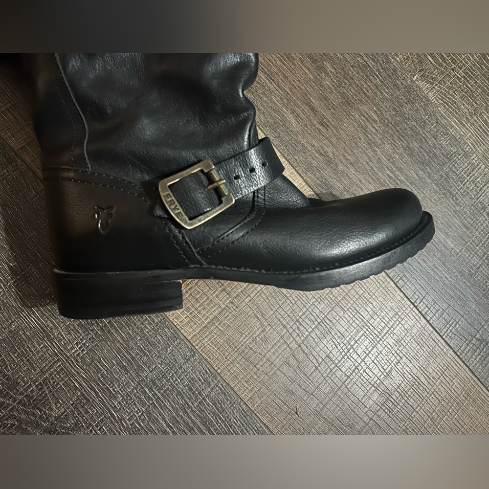 Frye black leather boots size 8.5 women’s - Picture 4 of 9